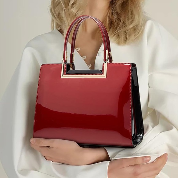 Elegant Burgundy Handbag - Picture 9 of 9